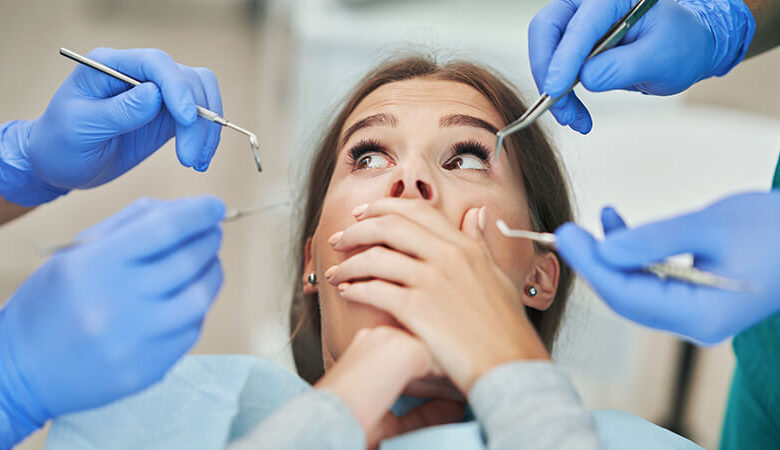 Έξι σημάδια που δείχνουν ότι χρειάζεστε επείγουσα οδοντιατρική φροντίδα